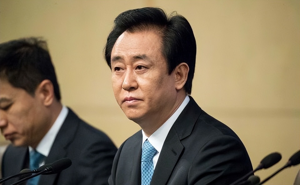 许家印倒是中国国籍,却给社会留2万多亿债务_腾讯新闻