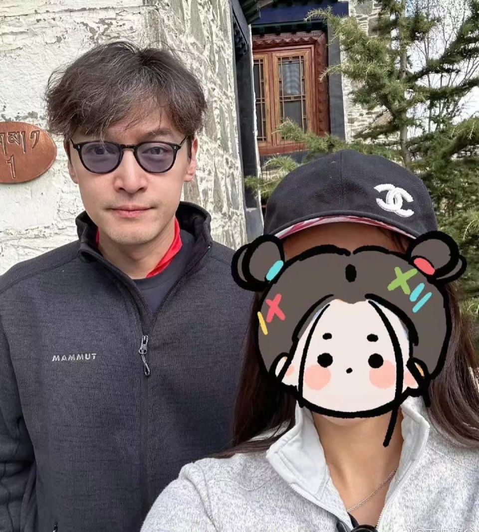 岁月催人老,41岁的胡歌西藏游和网友合影,白发不少_腾讯新闻