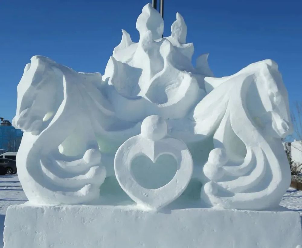 2022内蒙古冰雪旅游季呼伦贝尔市第五届雪雕大赛闭幕