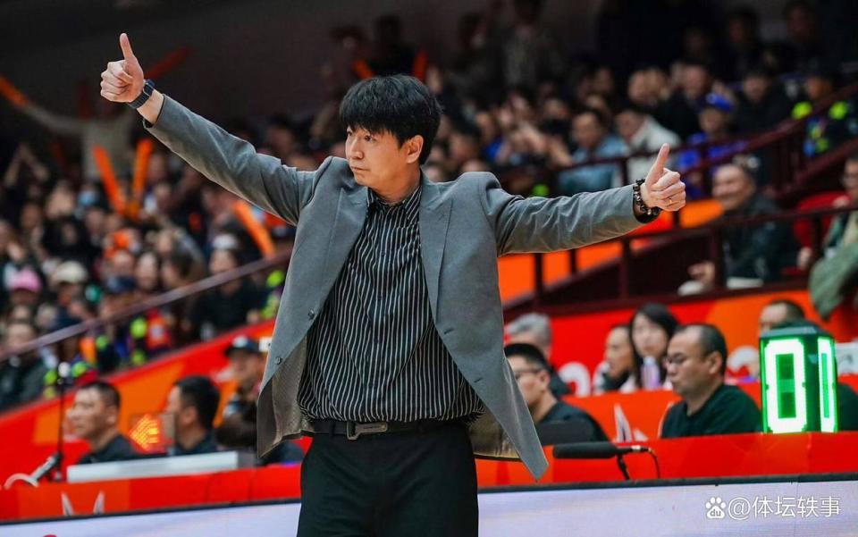 山东男篮3连胜，俱乐部点名表扬陶汉林陈培东，3小将同样出色