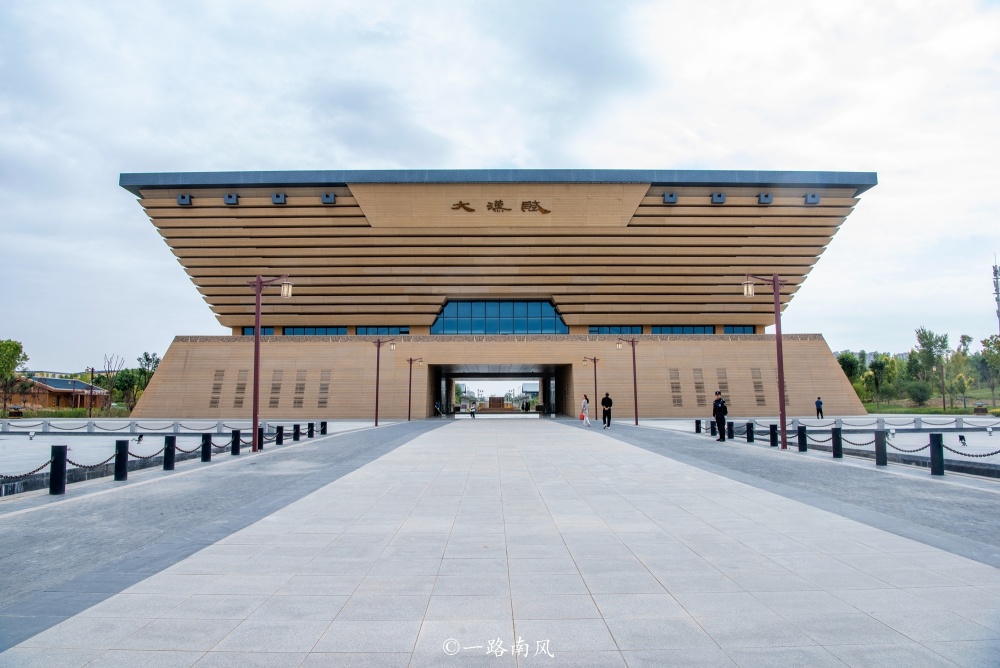 武威实在太有魅力了,《凉州词》流传千载,还是天马的故乡