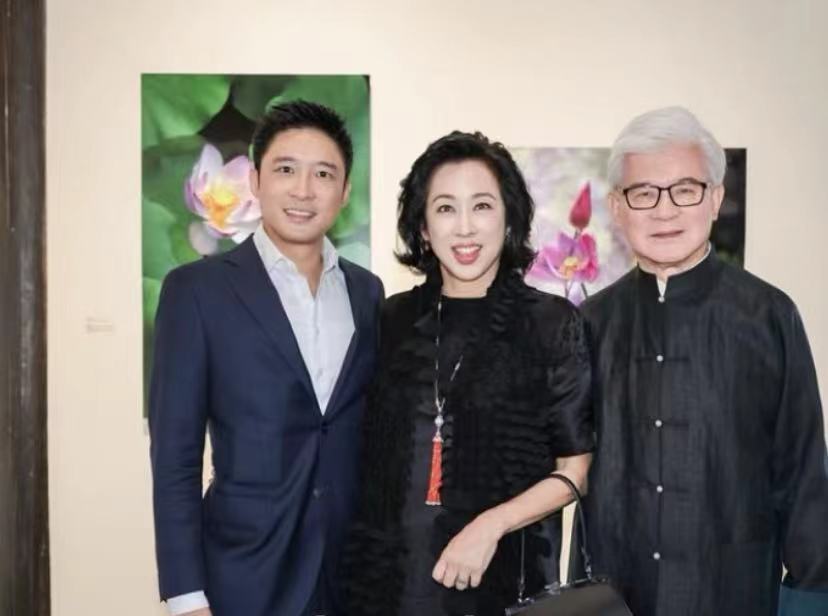 霍啟剛透露，不當香港小姐評委的原因，因為媽媽會第一個拒絕 - 