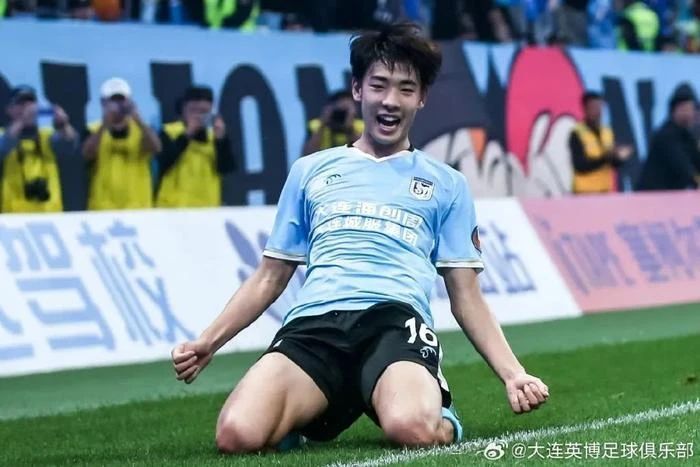 人才井喷！国青5大新星登陆中超 最小年仅16岁_腾讯新闻