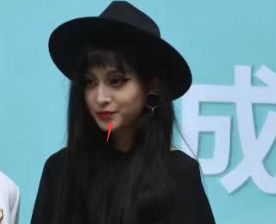 解直锟女儿图片