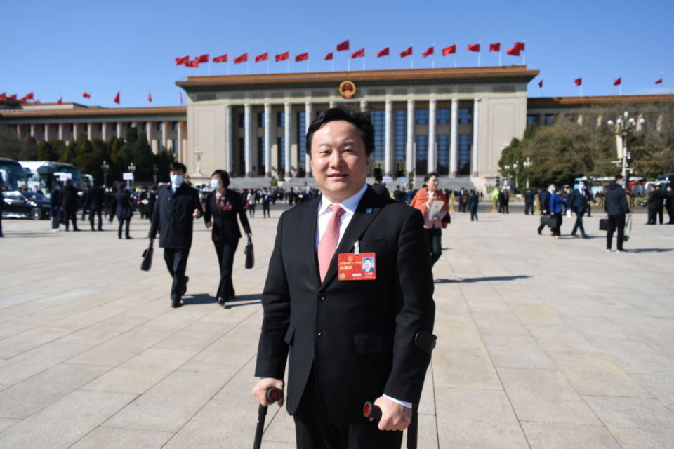 作者:陈佳莉编审:苏   睿3月初,王嘉鹏从江苏常熟到北京参加全国两会