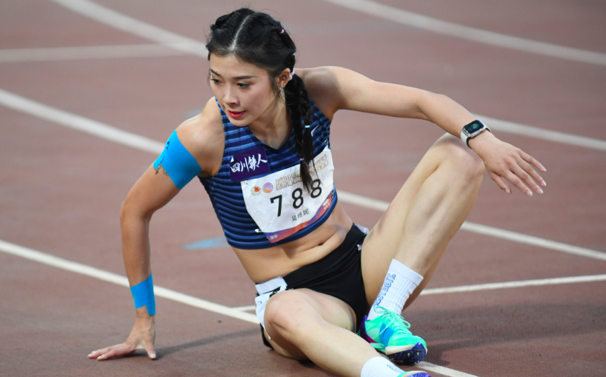 首次奥运之旅结束,吴艳妮跑进13秒,是我国成绩最好的女运动员