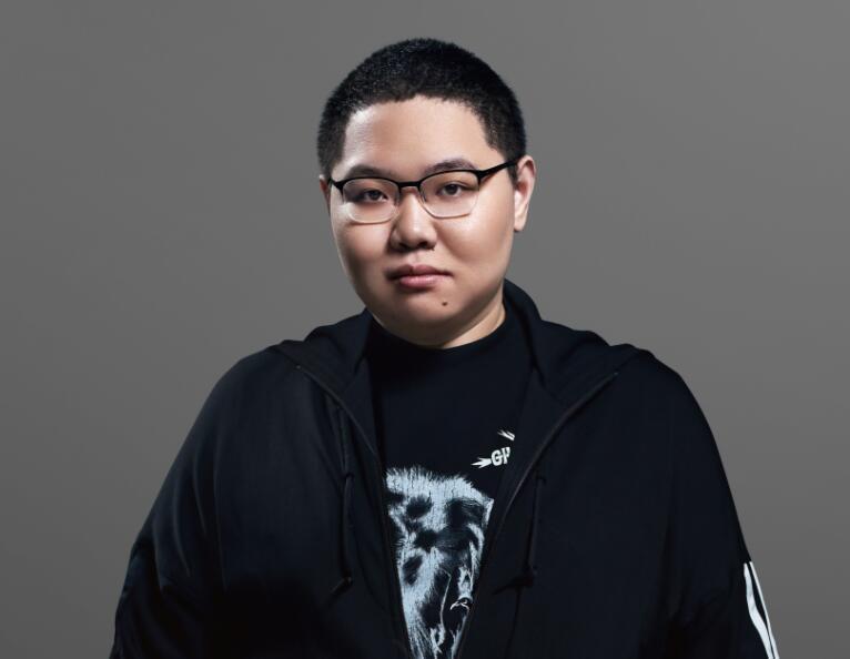 pdd和卢本伟私下开黑,直播间只能听到声音,官方并未封号