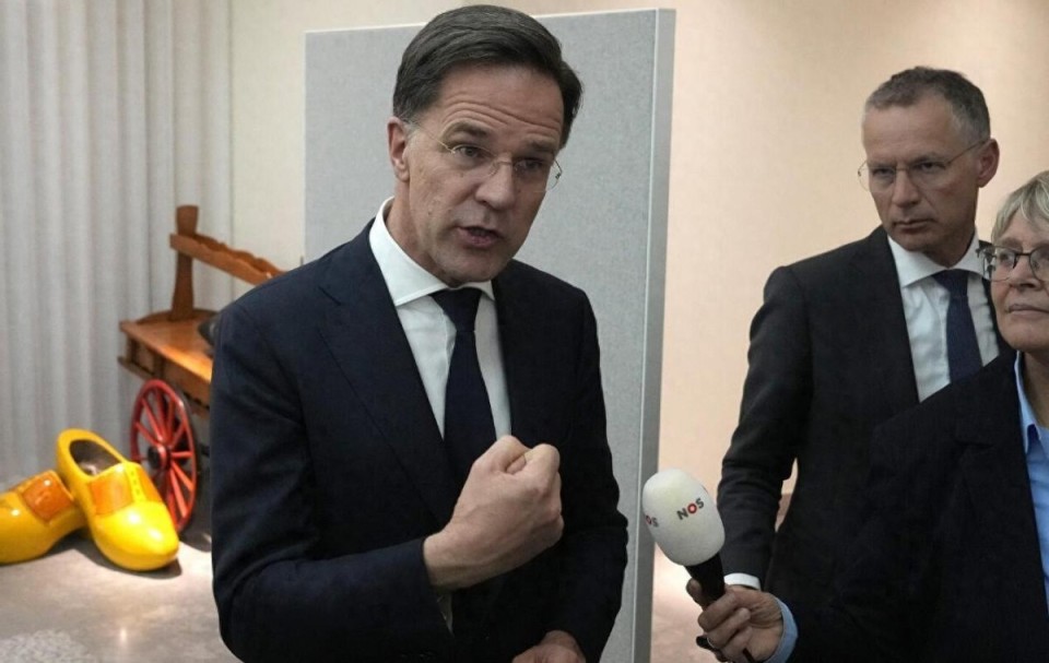 荷兰首相称光刻机禁令不针对中国后悔还没出口再不卖没机会了