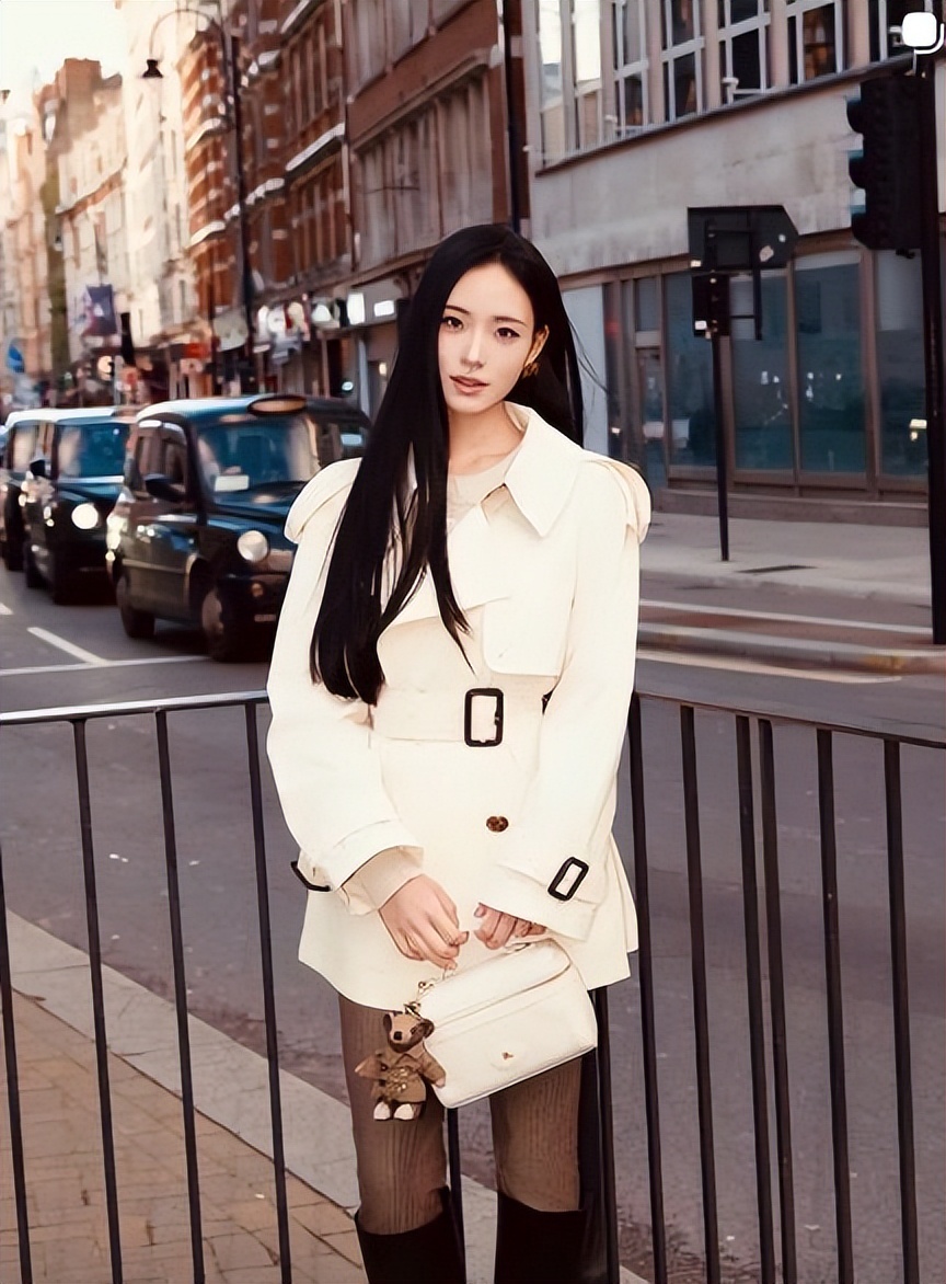 小S的第3個女兒發自拍照，14歲就很漂亮，外形完成驚艷蛻變 - 