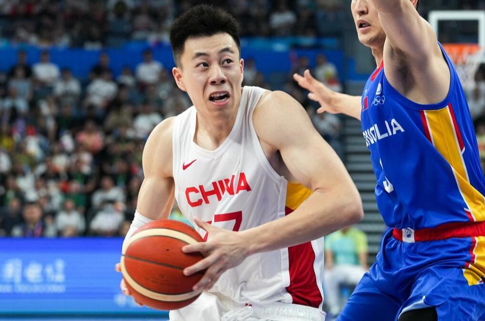 虐菜战数据爆满!张镇麟20 11 3 3 3 可他真的不能持球_腾讯新闻