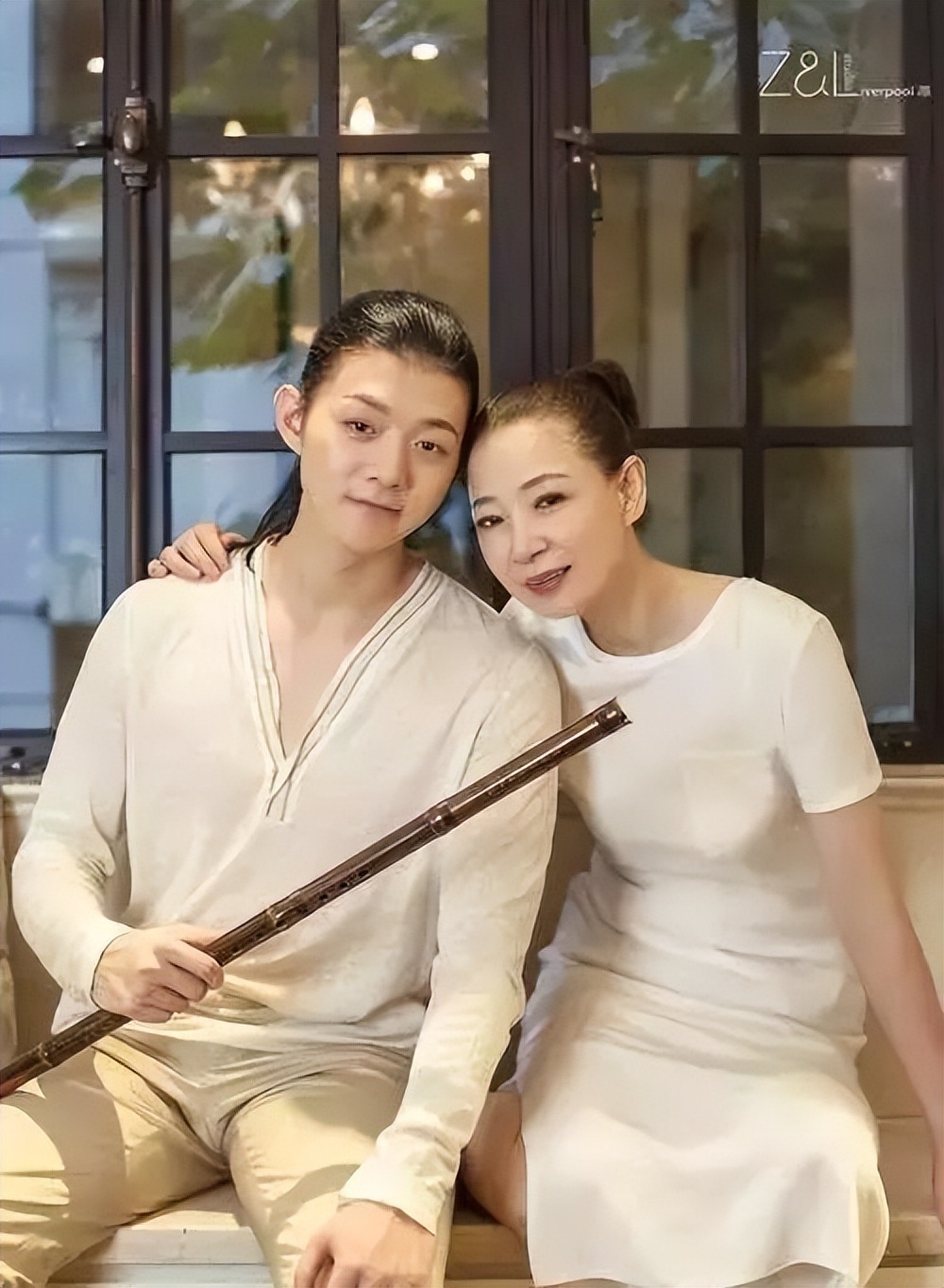 霍尊官宣恋情全是祝福,摆脱"渣男"形象,父亲火风透露婚期将近_腾讯