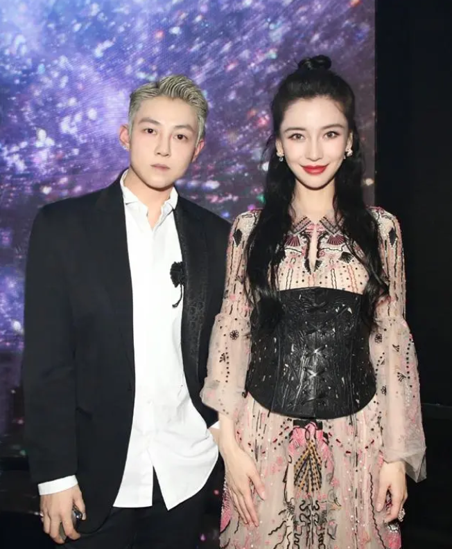 和阿娇传绯闻的皇甫圣华:曾多次陷三角恋,郭碧婷为她做"小三"?