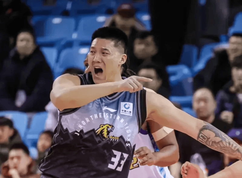 CBA官方：曾繁日嚴重違反體育運動精神，停賽2場&罰款10萬元