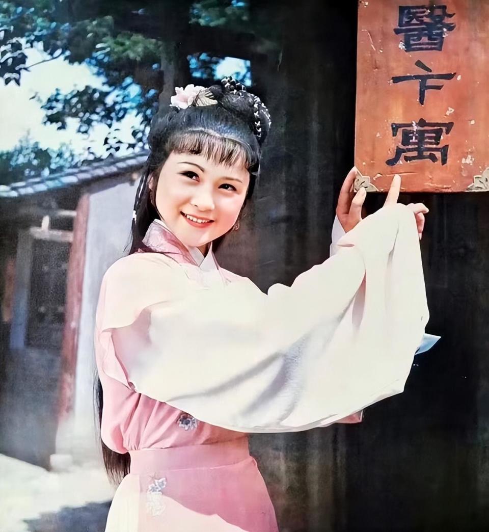 朱碧云息影35年 最新近照曝光 昔日绝色美女 出国后经历过太多的磨难