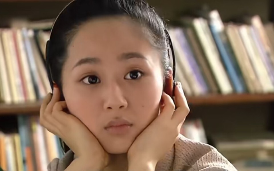 杨紫的颜值开始发生变化,是从2011年的《幸福来敲门》开始的.