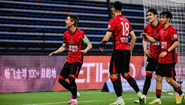 韦世豪读秒绝杀！蓉城3-2新鹏城 韦世豪双响，周定洋破门