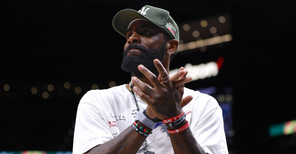 基德欧文近期训练表现不错希望周二复出战费城