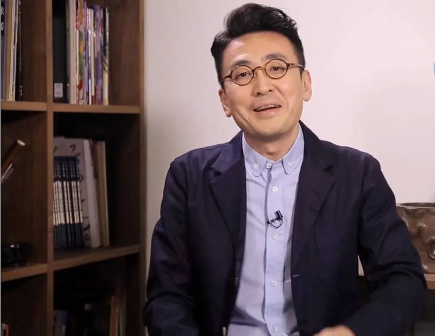 专访窦文涛:聊天治好了我的"忧郁症"