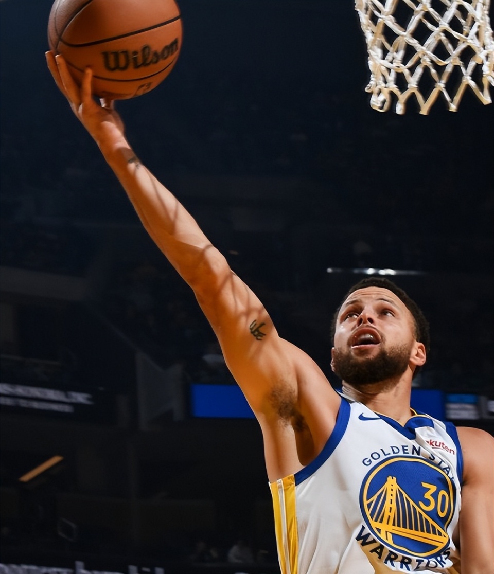 轰3664断库里末节全中拒逆转呐喊表情包摇头抖肩很吸睛