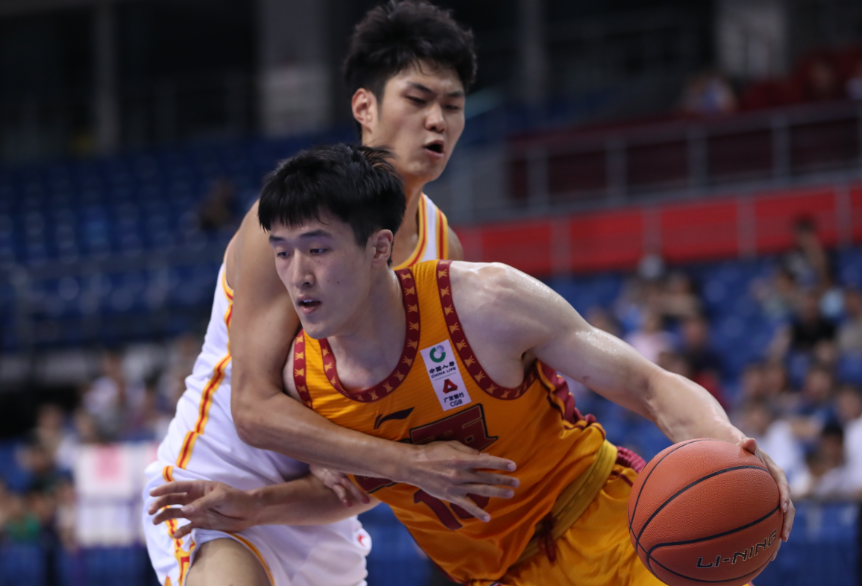 山西男篮18分大胜深圳栾利程27分邢志强1610马明坤2112