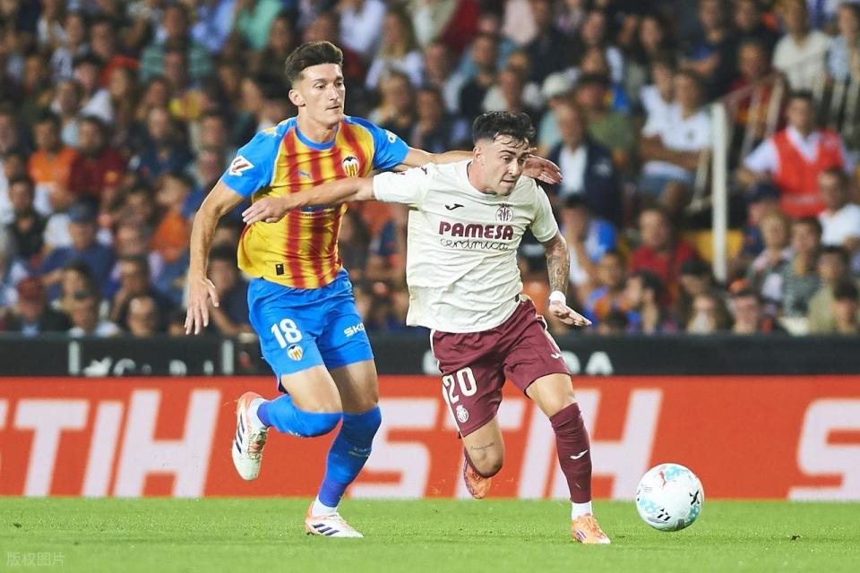 2-0，比利亚雷亚尔完胜西甲6冠王，终结4场不胜，排名西甲第3