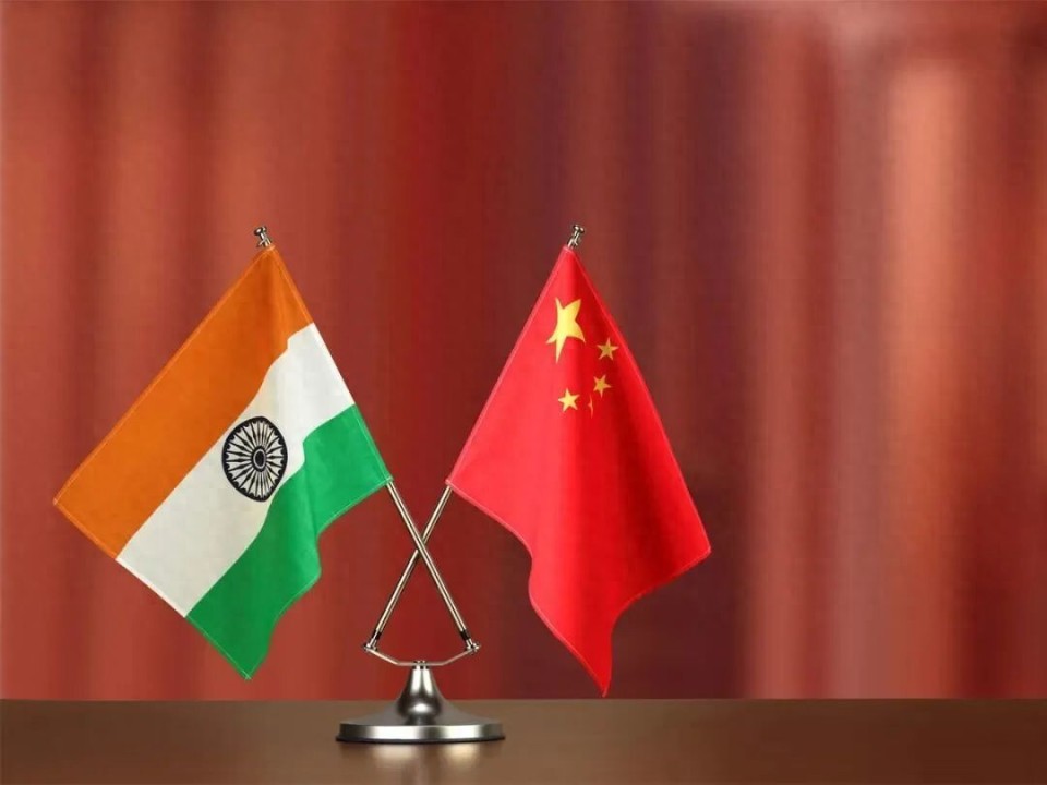 6月12号中国专机飞抵新德里，莫迪亲信接