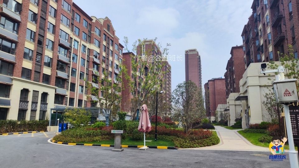 曾经千人登记中签率低至2的热盘实探高新区乐富强悦湖熙岸