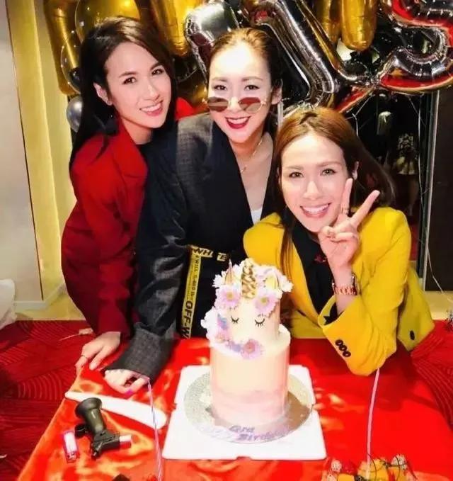 一路走好！83岁富豪庄宝去世，是马来西亚拿督，仨女儿都进了TVB_腾讯新闻