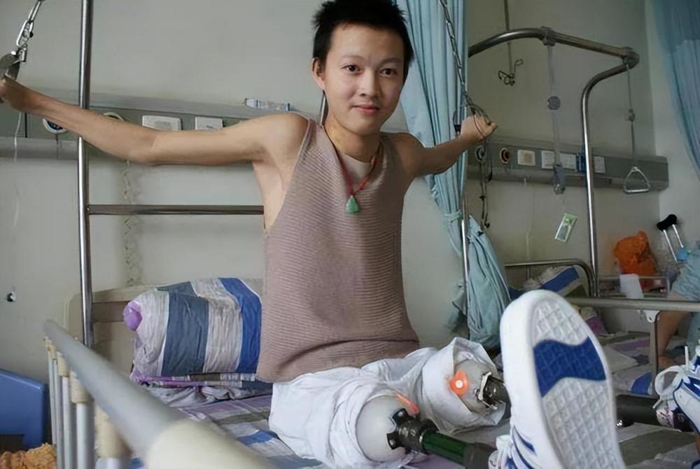 范跑跑,可乐男孩,幸存者现状全记录_腾讯新闻