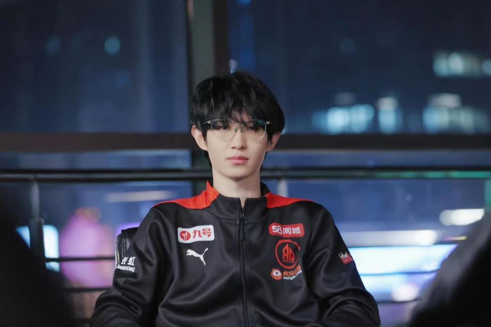 世冠小组赛ag2-0横扫te,场均仅8分钟!一诺感慨:钟意的镜排第1!