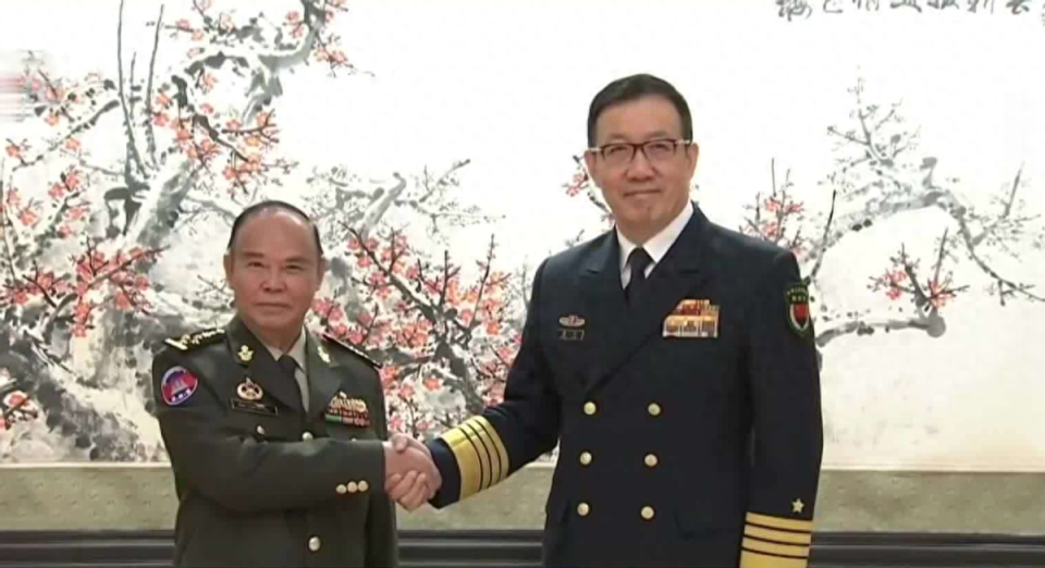 柬埔寨陆军司令来华,国防部长董军与他会见_腾讯新闻