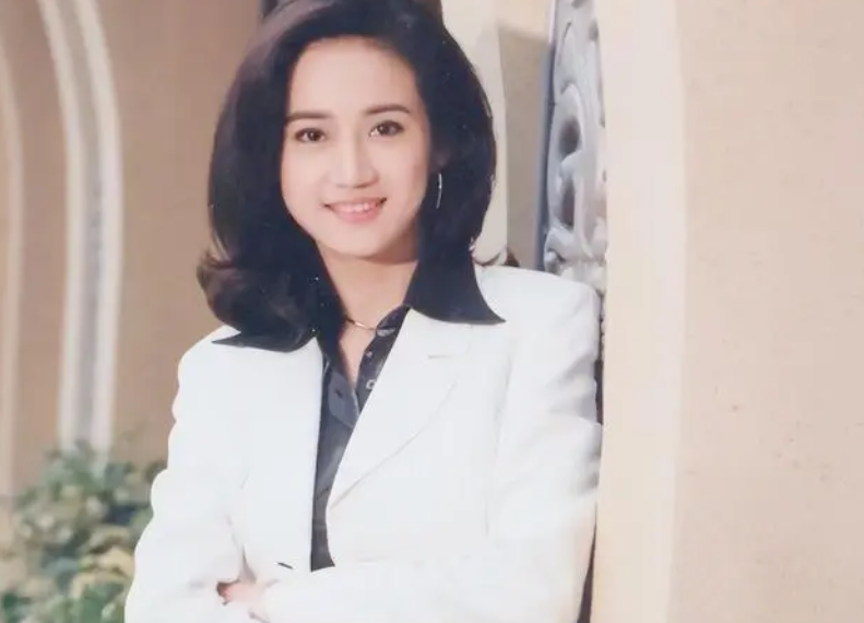 曾火遍大江南北，因拒绝潜规则出家，“中国最美尼姑”桑妮_腾讯新闻