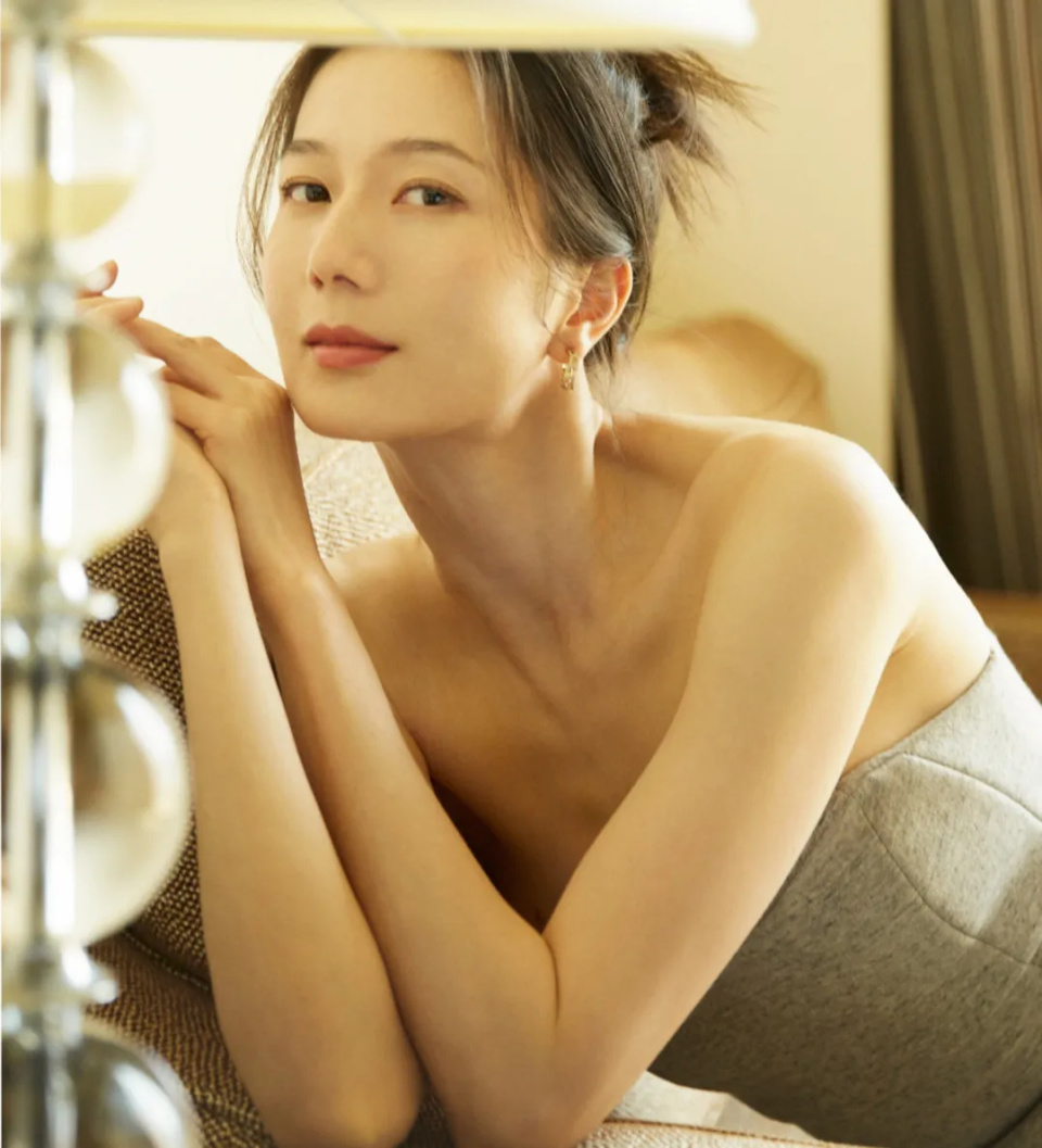 《新生》彭杨:单亲家庭长大,因于馨出圈,母亲离世太心痛,37岁不惧单身