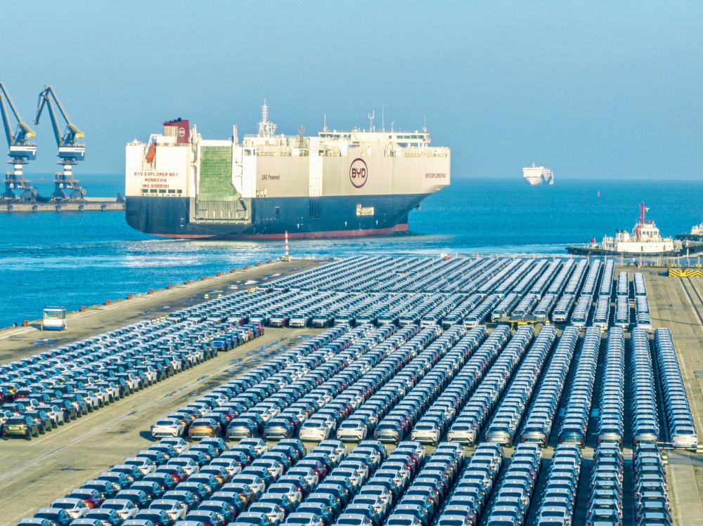 Một hãng xe hơi trẻ tuổi bất ngờ tăng tốc vượt lên top 4 server thế giới, vượt qua Honda và Suzuki