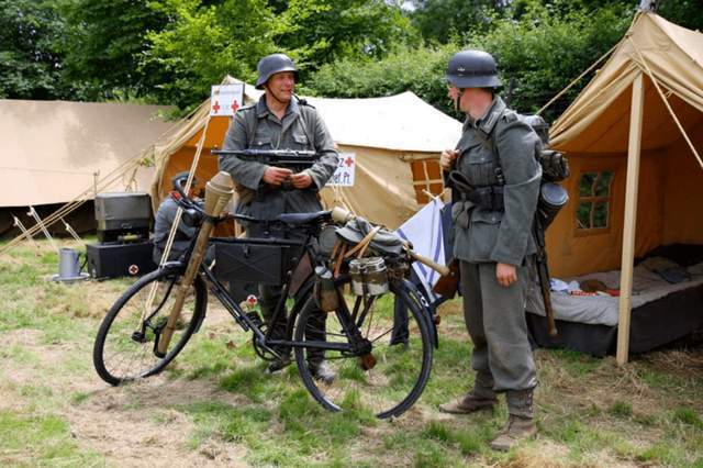 西北军特务连士兵的九大件装备