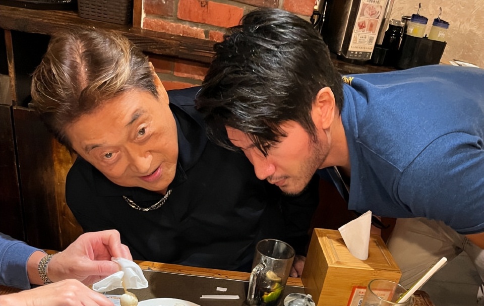 二哥高宇桥透露父亲生前状态:到最后还是一样帅-腾讯新闻