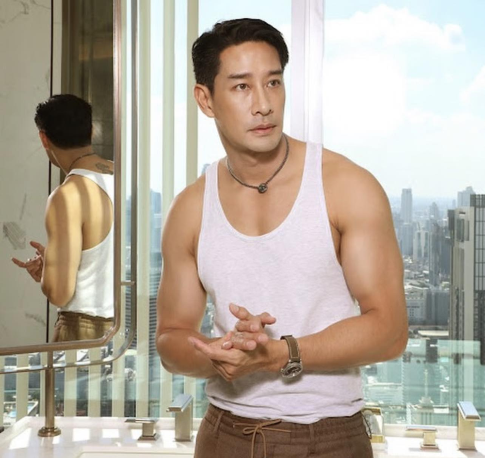 据悉,pong于1978年7月10日在泰国曼谷出生,是泰国知名实力派男演员