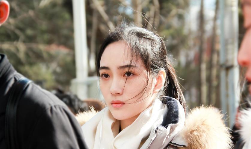 1年播出7部剧,她成功从爱豆转型成演员,凭借漂亮长相大杀四方