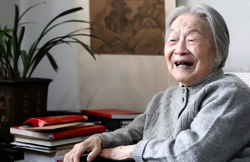 杨绛逝世7周年重读走到人生边上我顿悟了过好一生的秘诀