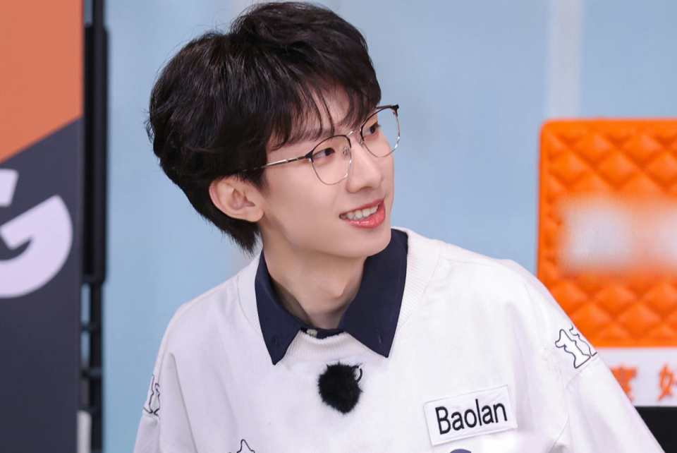 baolan登上跑男颜值和情商不愧是lpl顶级牌面
