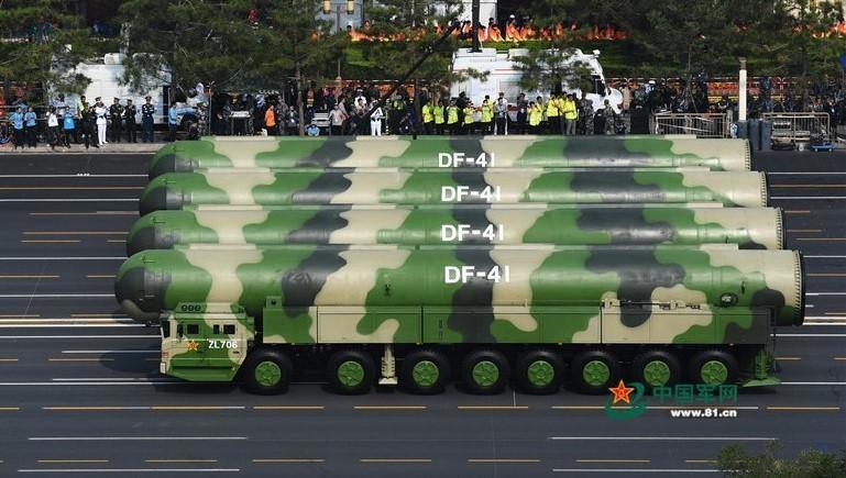 英国的动荡和东亚没什么关系,但有关东风系列导弹的事情,必须得说清楚