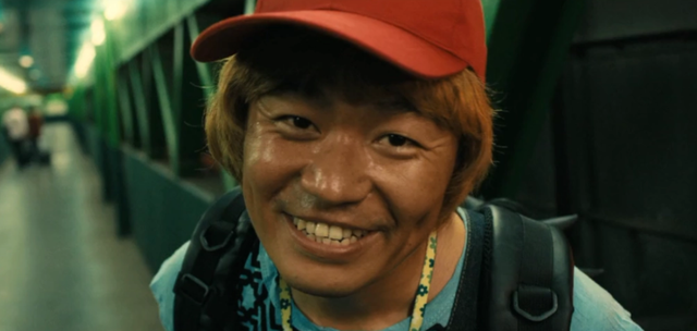 到了系列续作《泰囧》,王宝强则以更画风鲜明的"疯",带来更鸡飞狗跳的