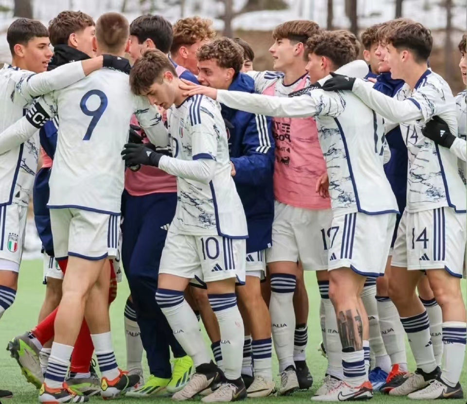 送出1次助攻,意大利2-0取胜;次战比利时他梅开二度,球队5-3取胜;与