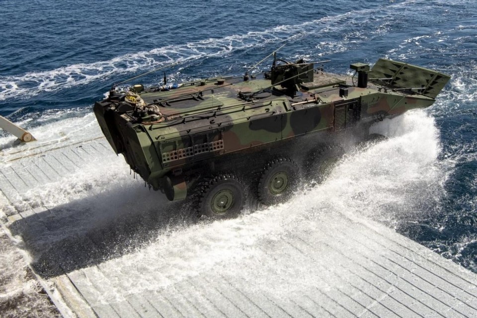 美国海军陆战队即将装备ACV-30两栖战车 配备30毫米火炮提供火力_腾讯新闻
