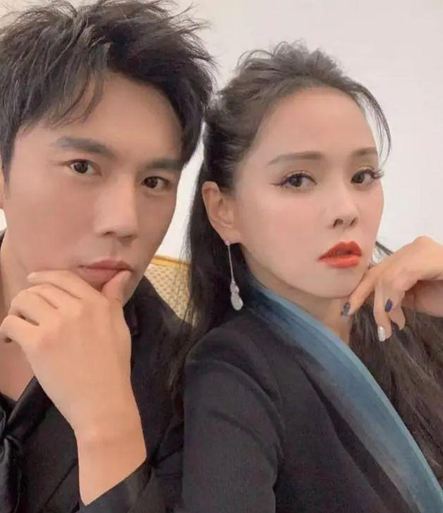 伊能静晒儿女合照透露哈利目标是导演不会出道7岁米粒变化大