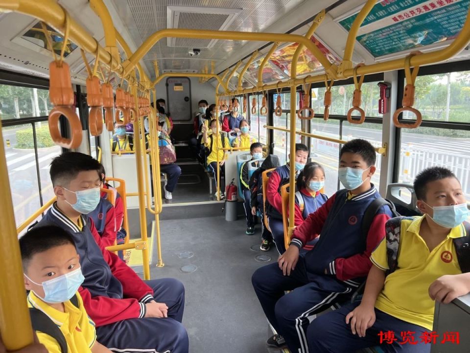 淄博定制公交让群众乘心如意