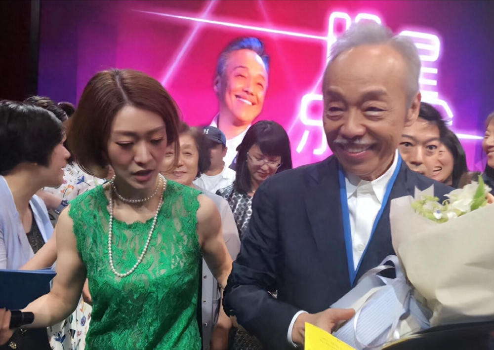 日本歌手谷村新司去世,曾与邓丽君张学友合唱,最后露面照曝光_腾讯