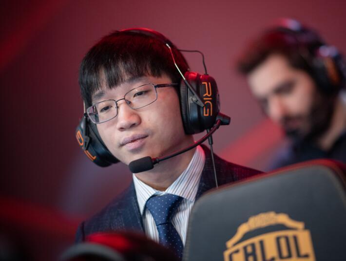 tabe回忆s3世界赛,大家都误会卢本伟了,他跟faker真的是五五开