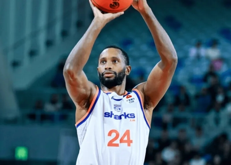 勝福建發布會！盧偉點贊弗格發揮，滿意全隊攻守表現！ - 