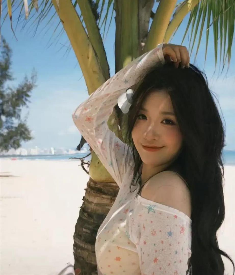 张婉婷这边.戏也不少. 之前她在网上一直是恩... 张婉婷的"复仇" 与沉默.